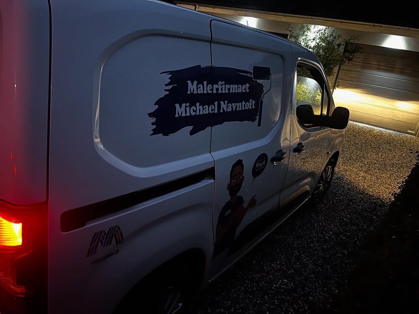 Malerfirmaet Michael Navntoft — facadeskilt, bildekoration og folie 7